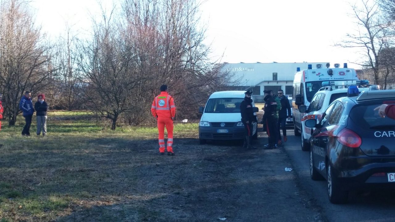 Trovata morta in un cespuglio a Seregno: è una giovane di 27 anni FOTO