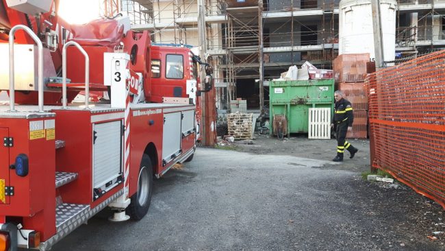 Tragedia in cantiere, muore 55enne di Desio