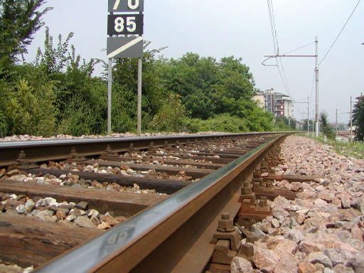 Due binari lesionati in pochi giorni, Astuti: “Regioni convochi subito Rfi”