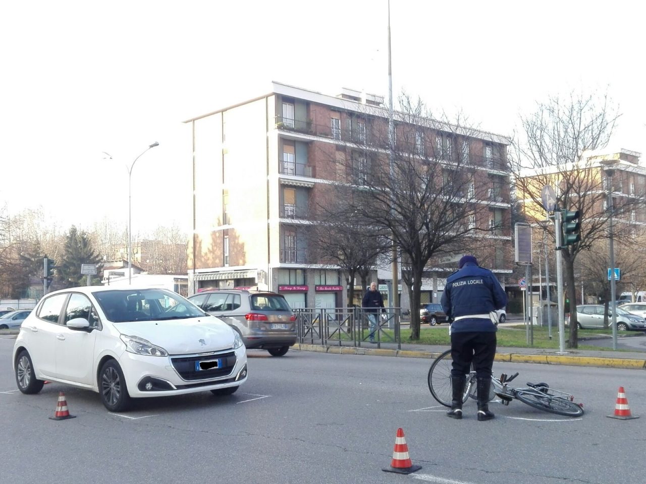 Incidente Monza donna in bici investita