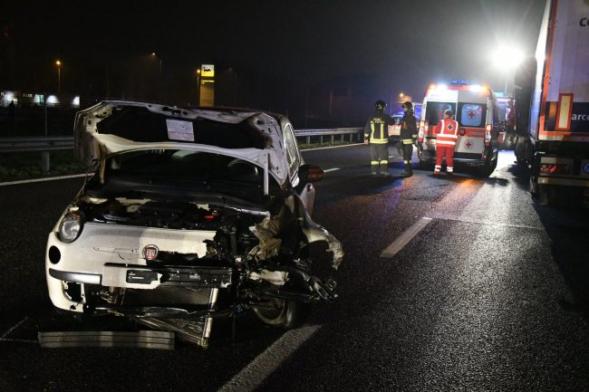 Investito da un camion in Tangenziale Est gravissimo FOTO