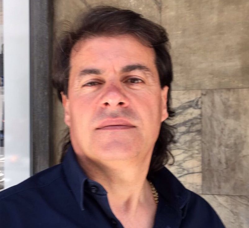 Commozione e dolore ai funerali di Luciano Gurzì: il saluto di famiglia e amici