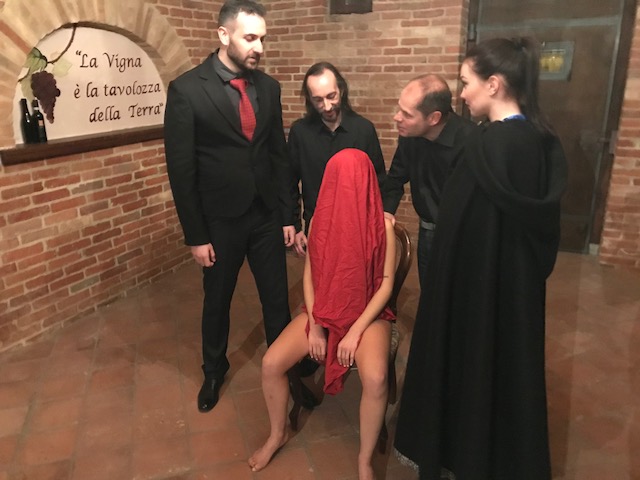 Giovane lissonese…sbranata dai vampiri