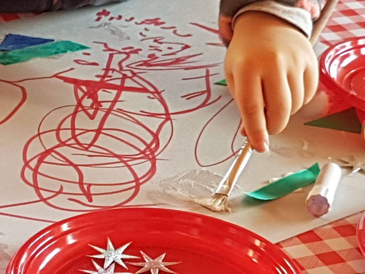 Scuole chiuse per le elezioni, agli alunni ci pensa “Il mondo di Emma”