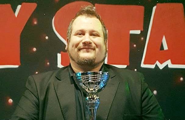 Mario Controllo, in arte Kody vince il concorso «Lucky Star Factory»