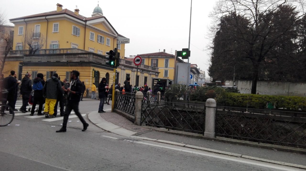 Corteo di vandali, la città si ribella