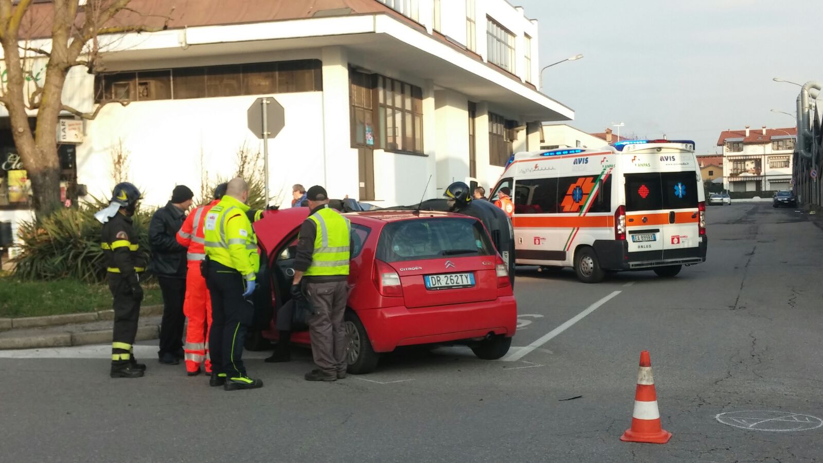 Meda, incidente tra due auto in via Confalonieri