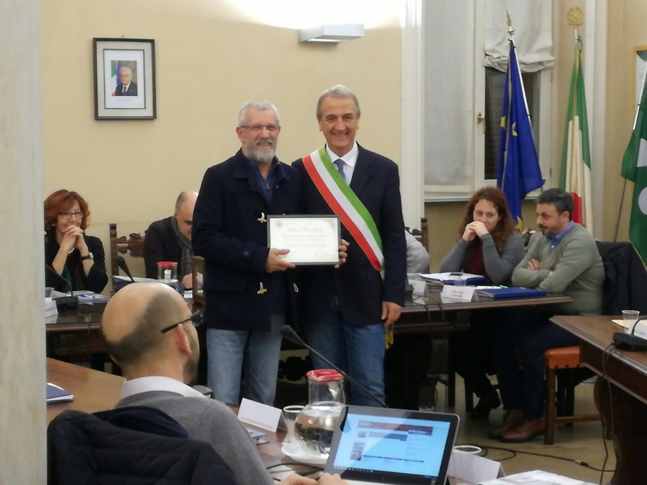 Lo storico messo comunale di Besana va in pensione. VIDEO