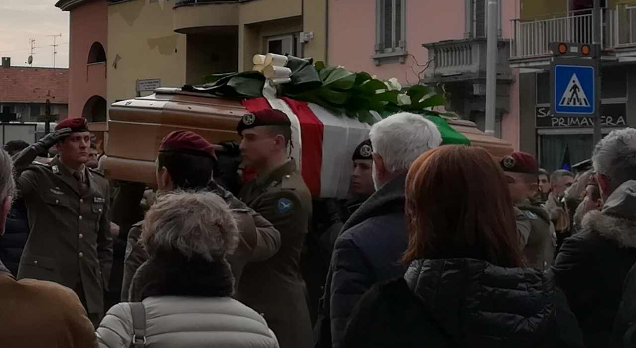 Bernareggio ha tributato l’ultimo saluto a Joey Stucchi