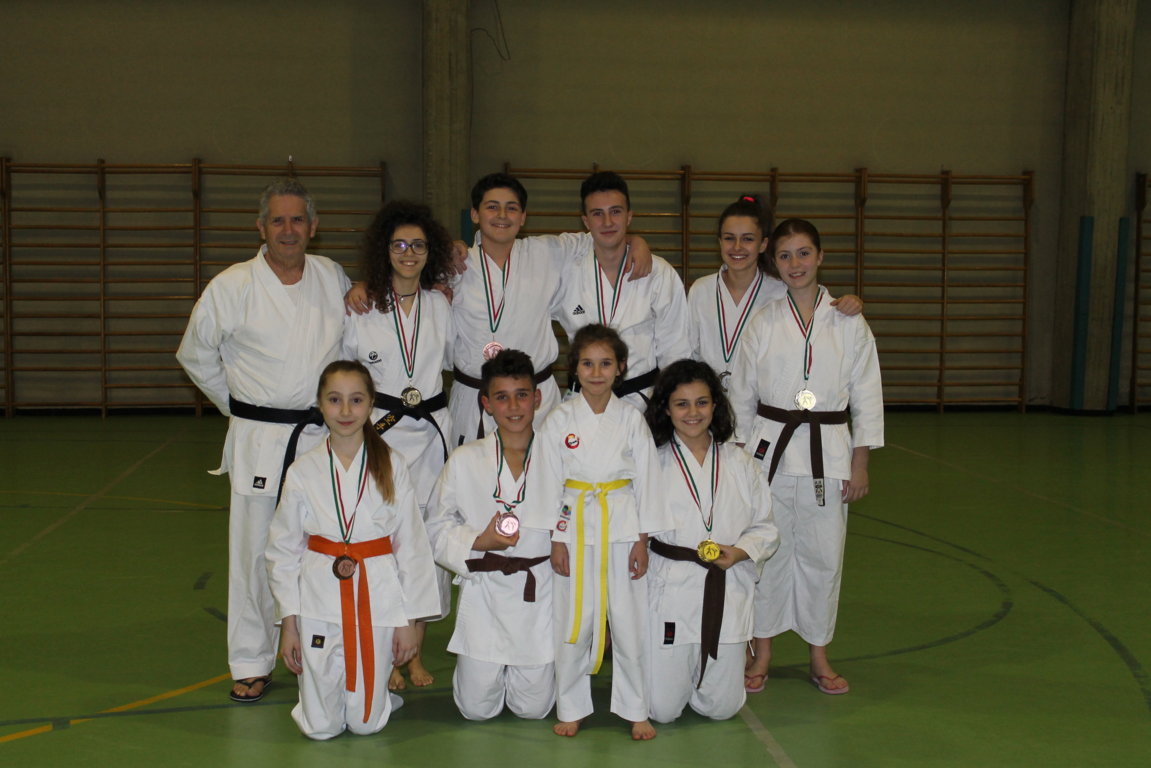 Ippon Karate atleti sul podio