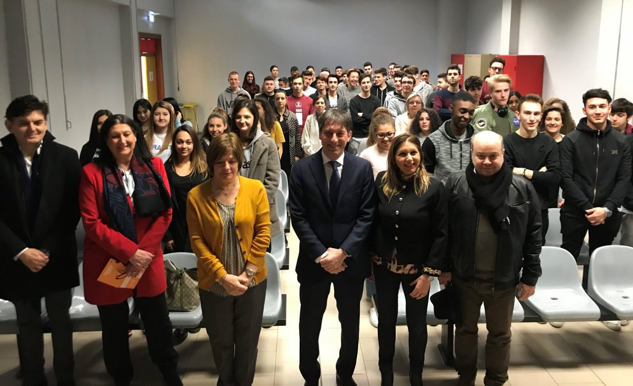 A Seregno parte il primo liceo scientifico pubblico