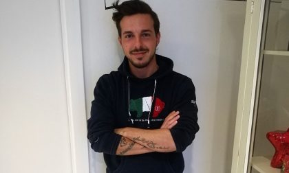 Barista diventa cantante e spopola sul web