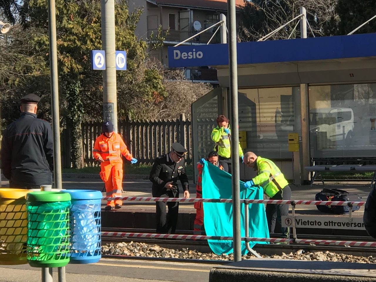 uccisa dal treno