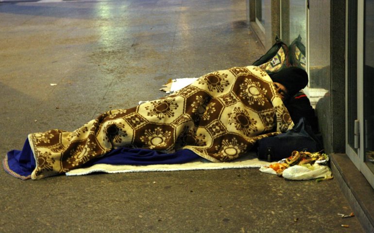«Diamo un tetto a chi non ce l’ha più»