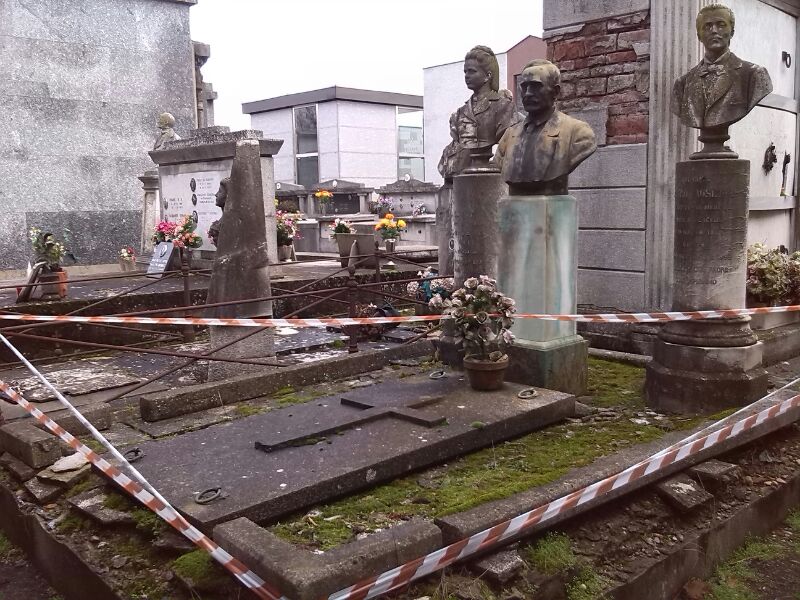 Il sindaco sfratta i morti con le tombe abbandonate