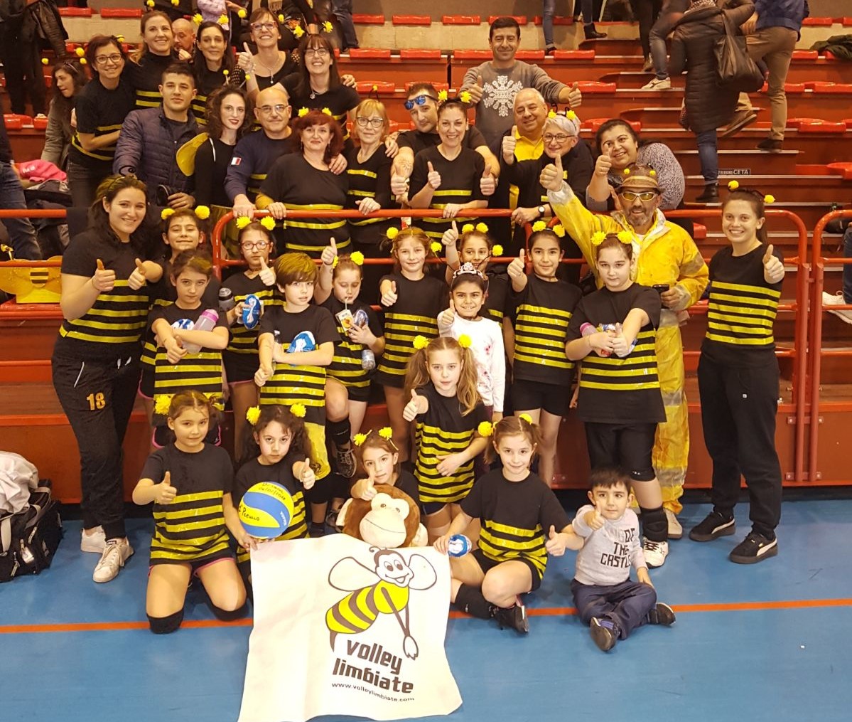“Volley in maschera” protagoniste le giovani api limbiatesi