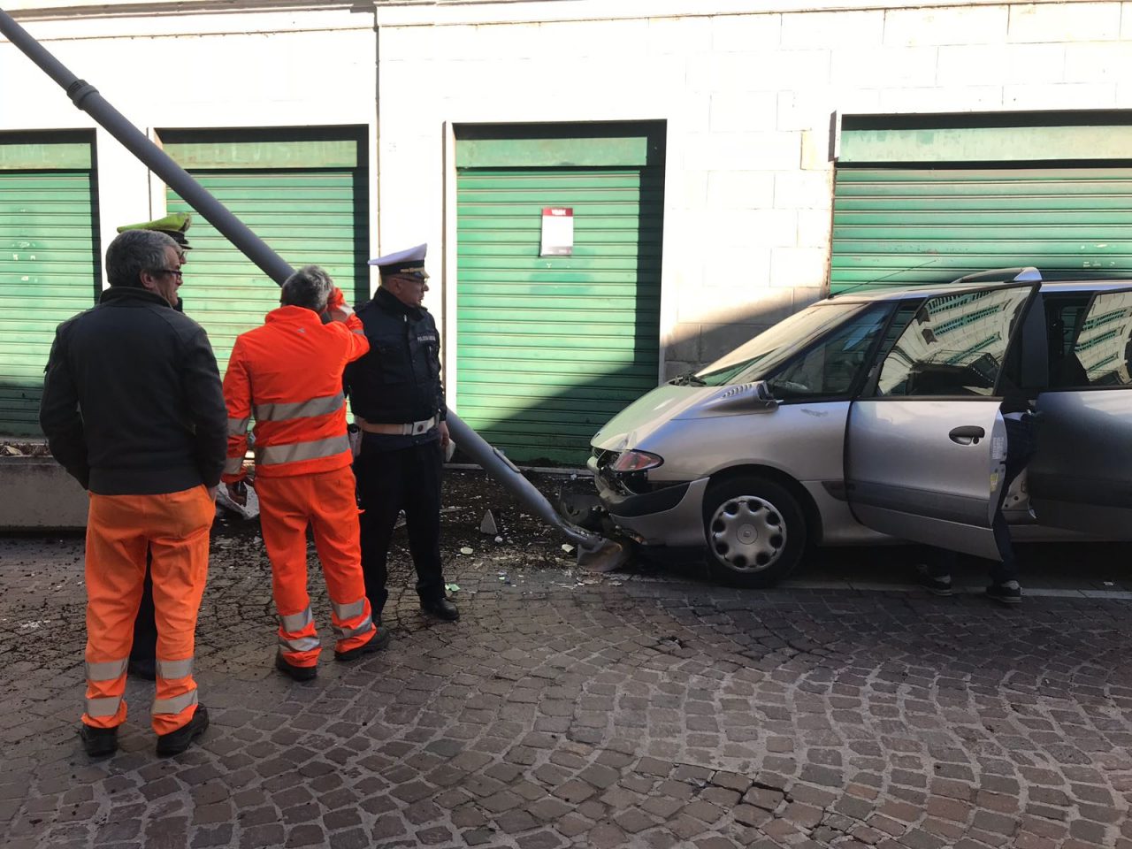 Folle inseguimento in Milano Meda finisce a Binzago FOTO E VIDEO