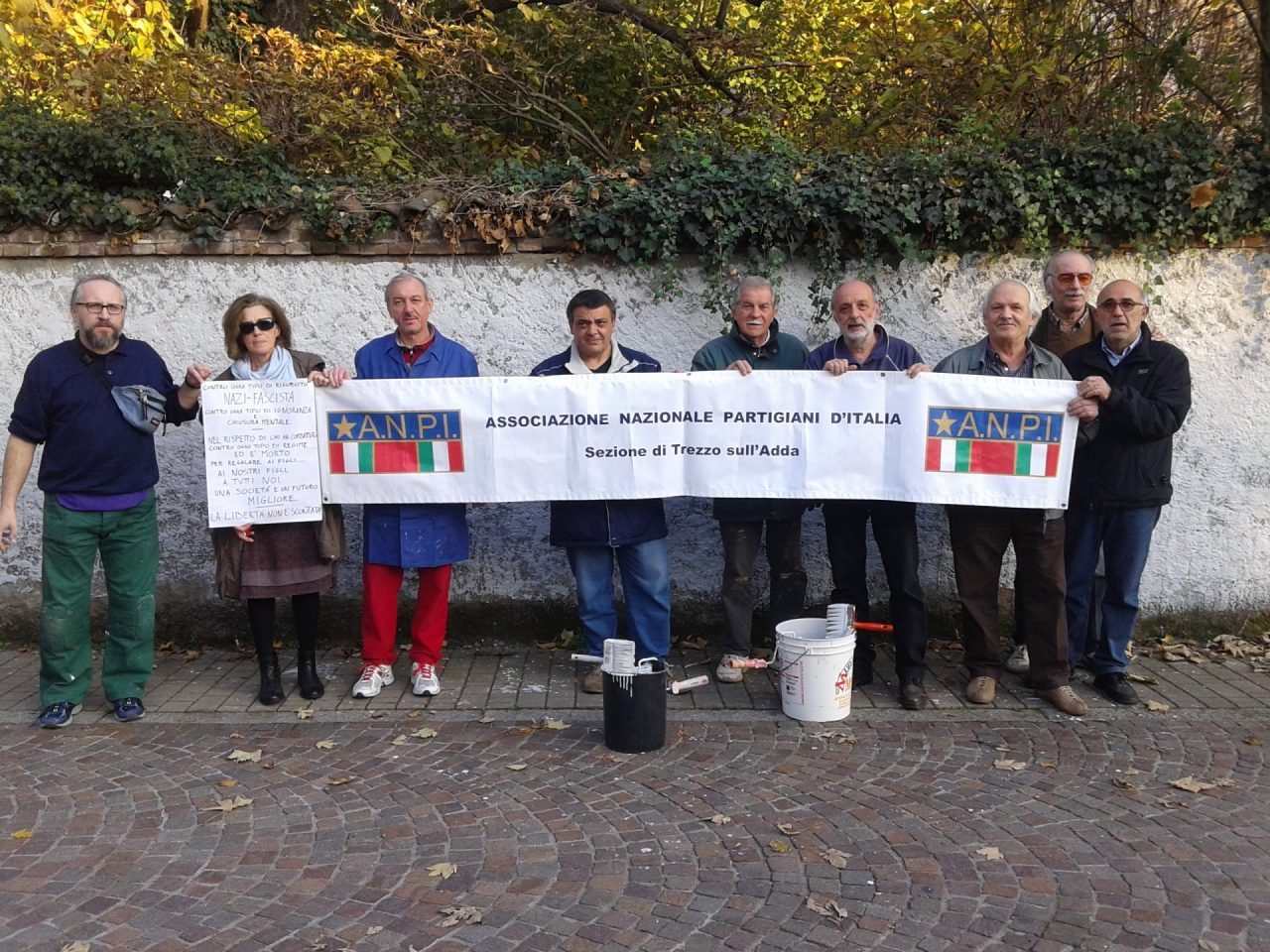 Dagli Artisti trezzesi al posto delle croci celtiche un murales sull’accoglienza