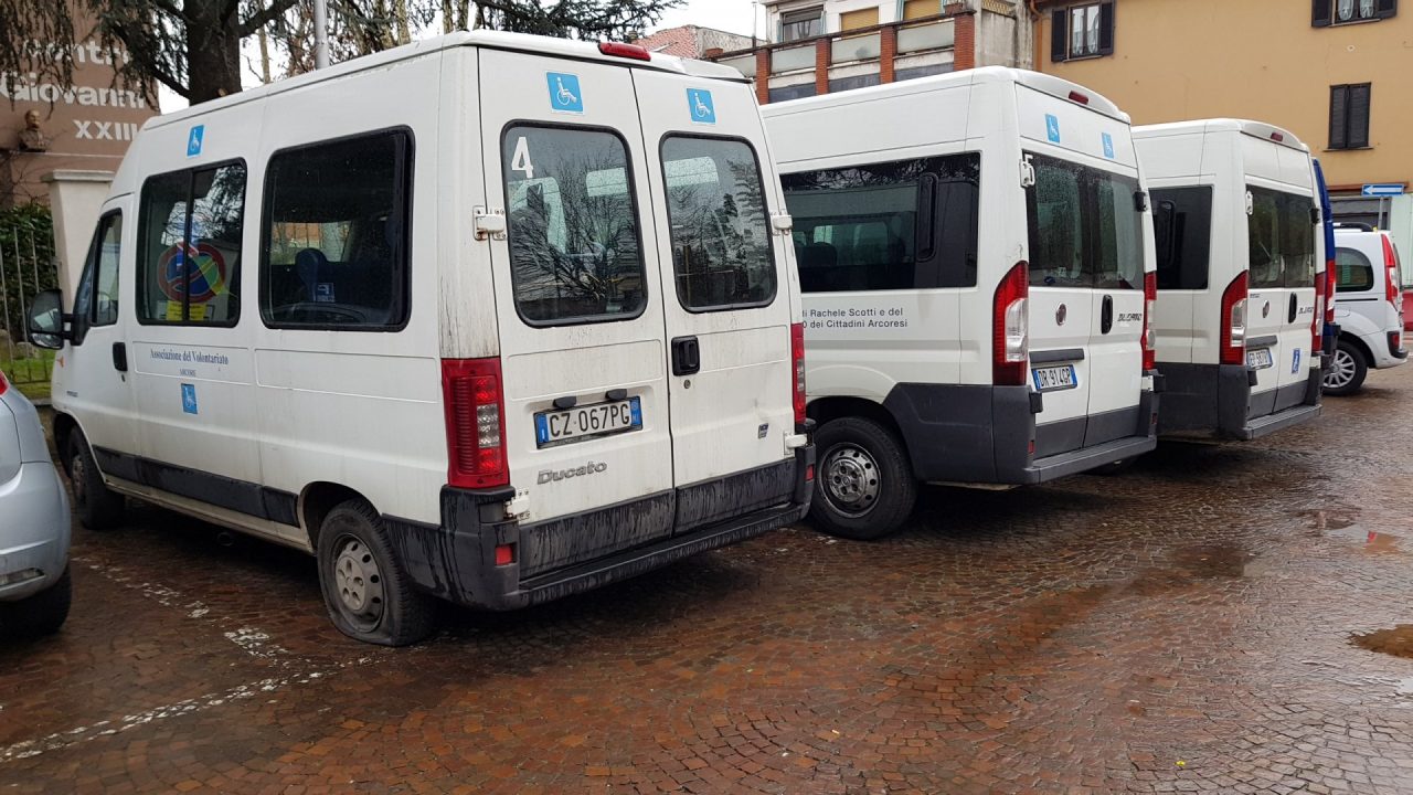 Sei di Arcore se racoglie fondi per i mezzi del volontariato vandalizzati