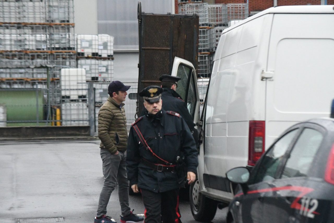Trovato morto nel suo furgone a Ceriano