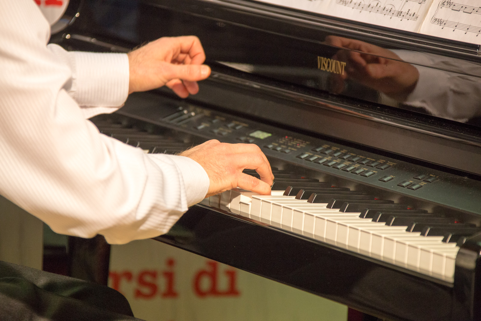 Daniele Gambini al piano