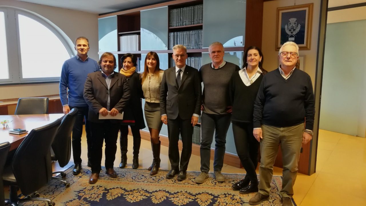 Il sindaco di Limbiate anticipa il rientro per fronteggiare l’emergenza neve