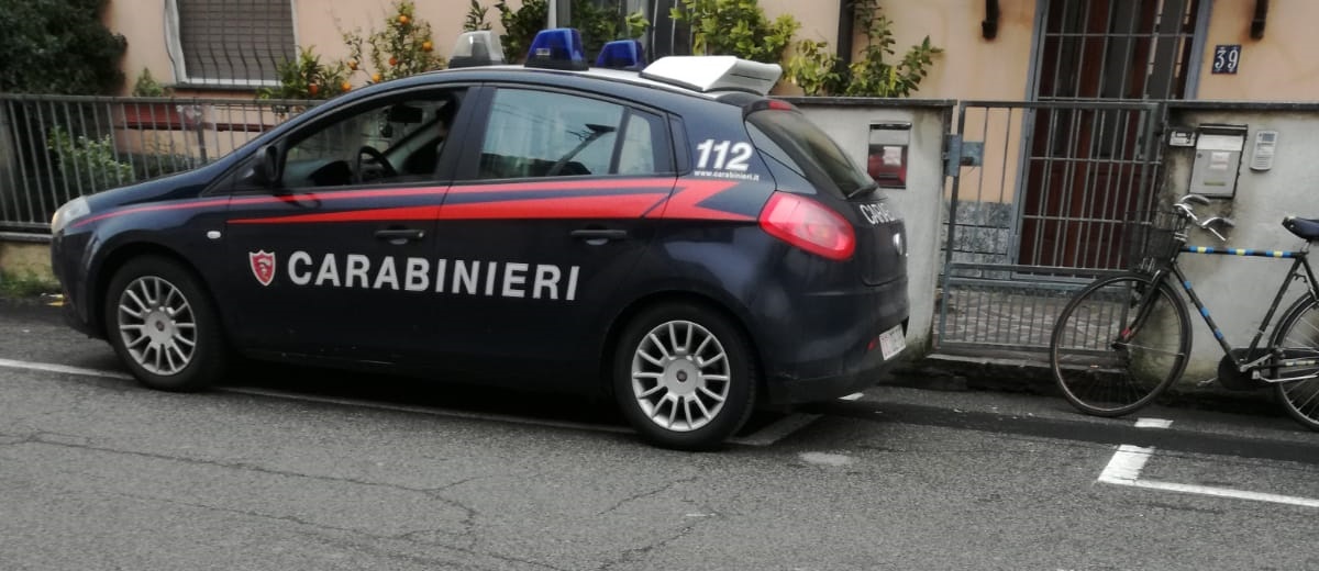 Furto di strumenti musicali nella scuola media