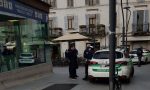 Elemosinava con un minore, donna denunciata in centro