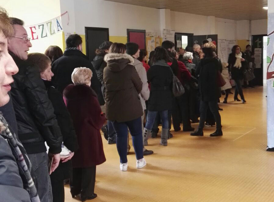 Elezioni scheda già votata, elettrice ne chiede il cambio