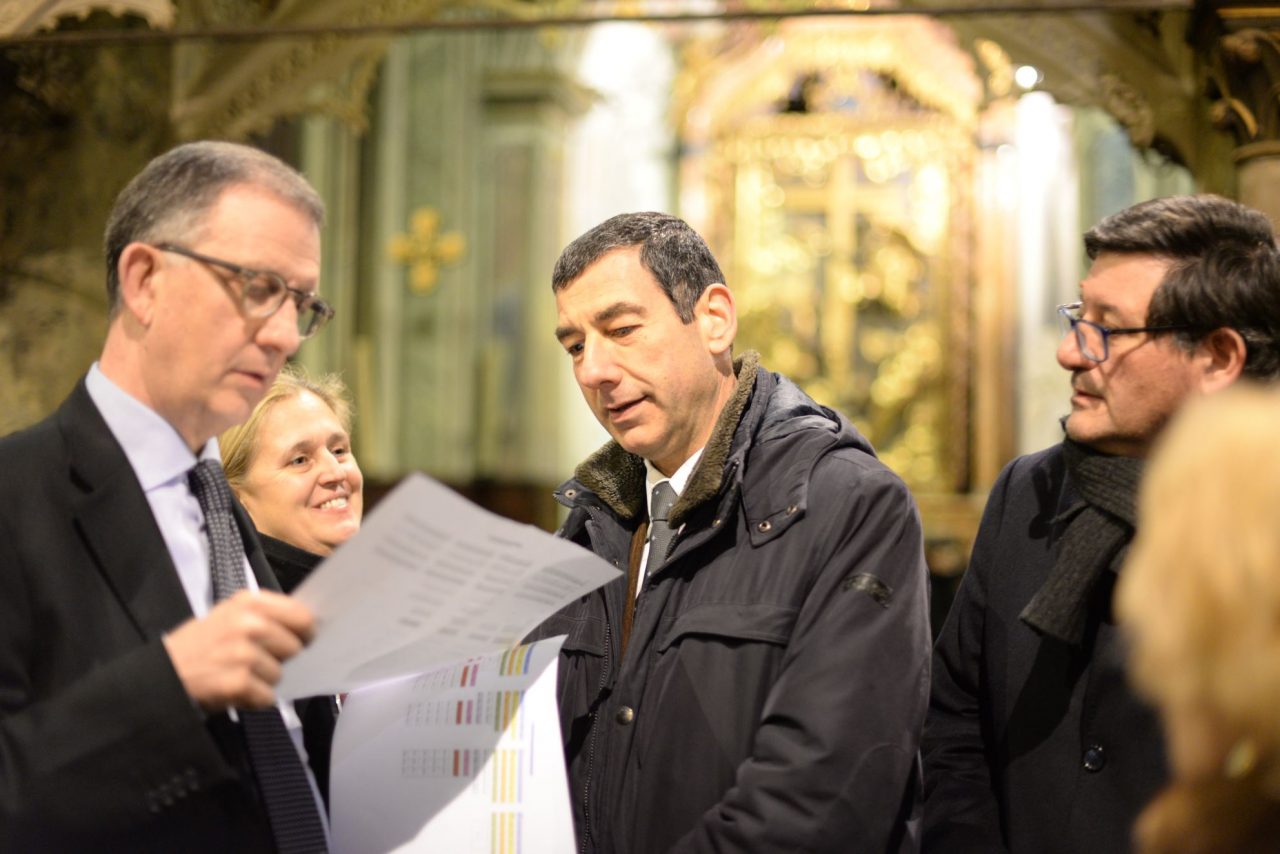 L'arcivescovo Mario Delpini ha pregato insieme agli artigiani monzesi