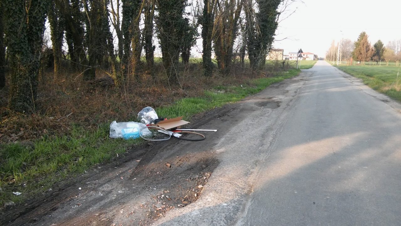 Trezzo foto-trappole in azione contro gli sporcaccioni del verde