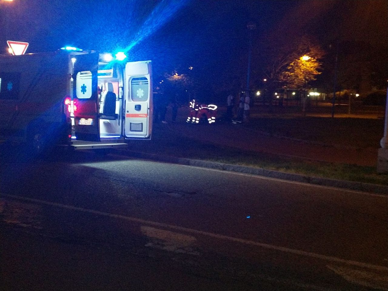 Ragazzina minorenne si sente male in strada