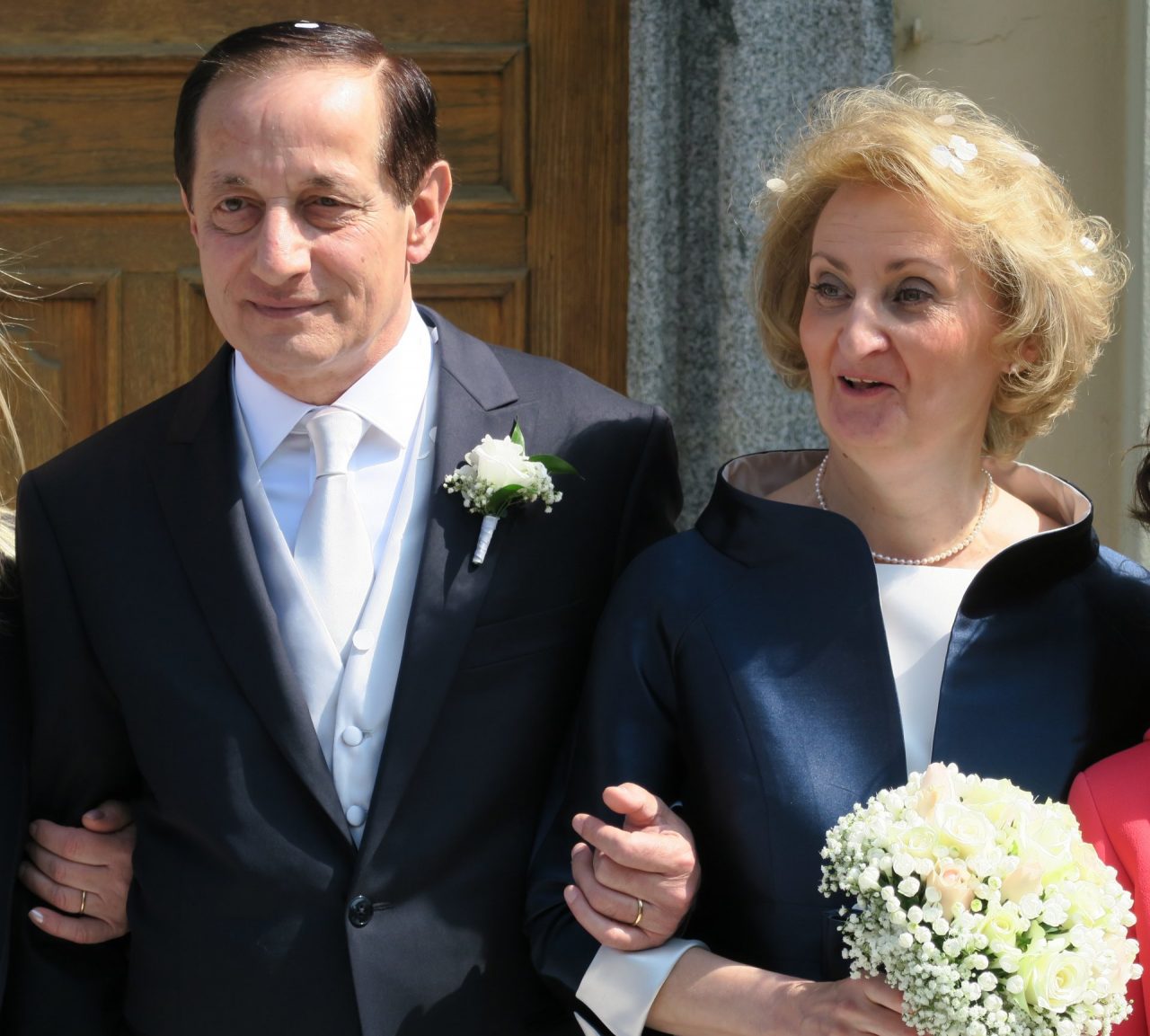 Fiori d’arancio a Triuggio si sposa la maestra (IL VIDEO)