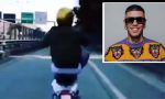 Emis Killa impenna in motorino per un chilometro accanto all'ex Ibm