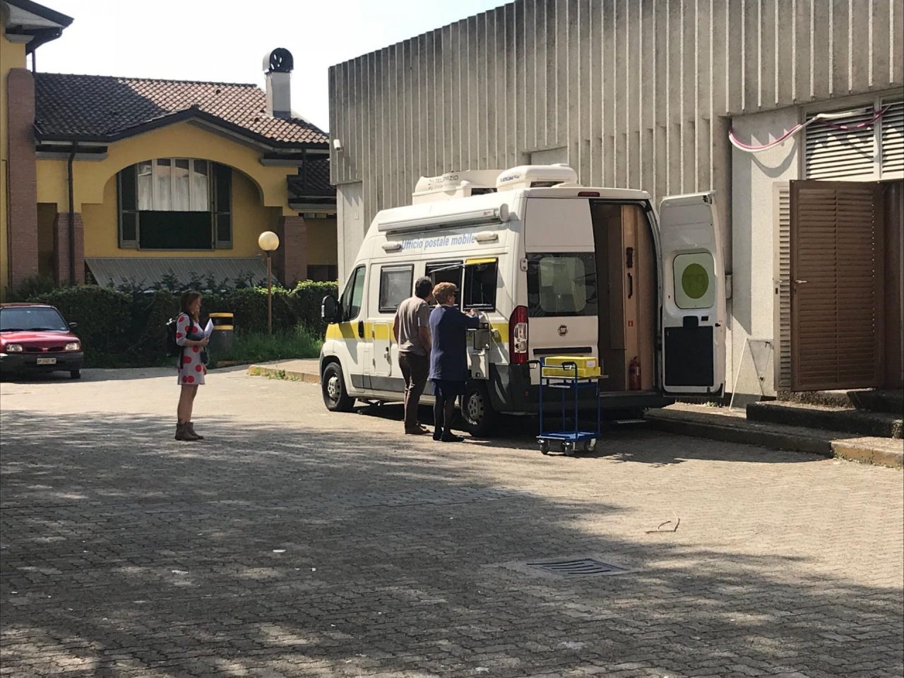 Posta chiusa a Carate: riapre giovedì 26 aprile