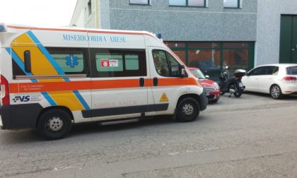 Scontro tra auto e scooter, 51enne in ospedale