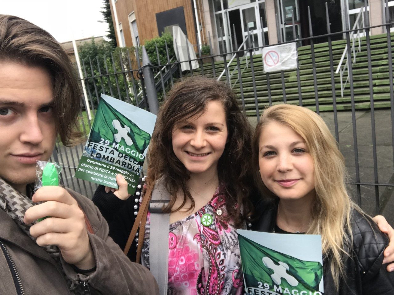 Festa della Lombardia, i Giovani Padani nelle scuole di Carate