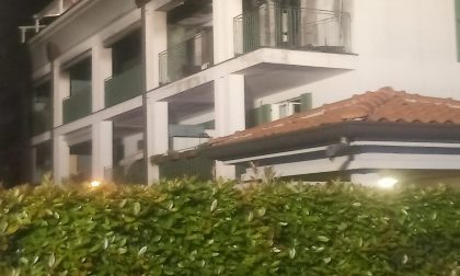 Balcone in fiamme intervengono i Vigili del Fuoco