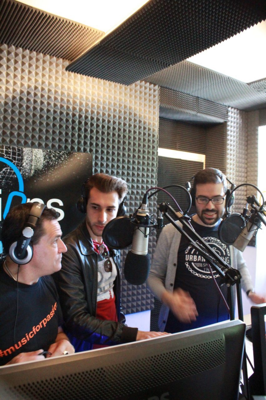 In tanti alla festa d’ inaugurazione di Radio Emotions