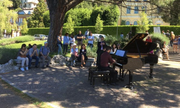 Pianisti sul lungolago? Vai a sentirli questo fine settimana a Como