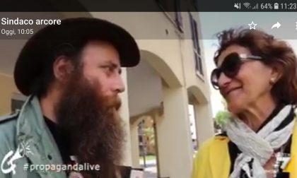 Silvio e Arcore riabilitati, lo show in tv della sindaca VIDEO