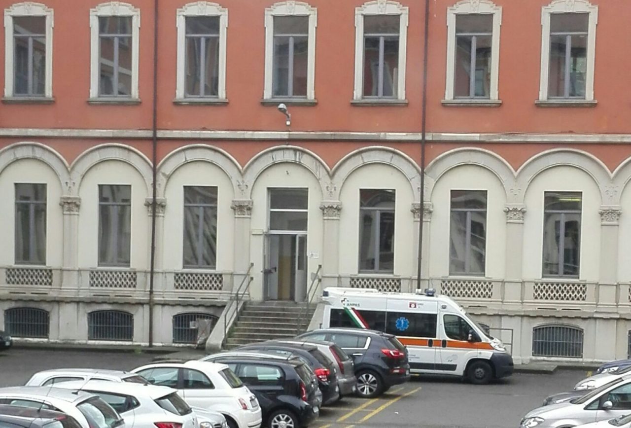 Studente si sente male a scuola, arriva l’ambulanza