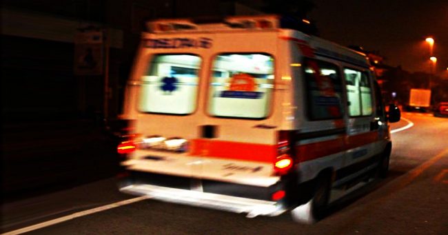 Ribaltamento a Seregno: un ragazzo in ospedale SIRENE DI NOTTE