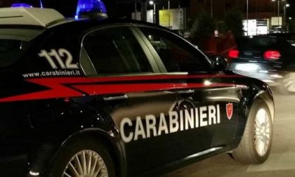 Ragazza ubriaca dà in escandescenze: arrivano i Carabinieri