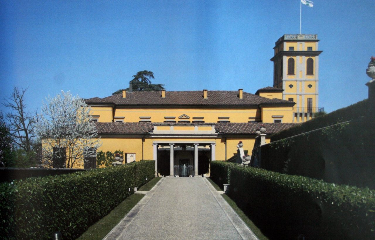Berlusconi vende Villa Gernetto: doveva essere Università del pensiero liberale