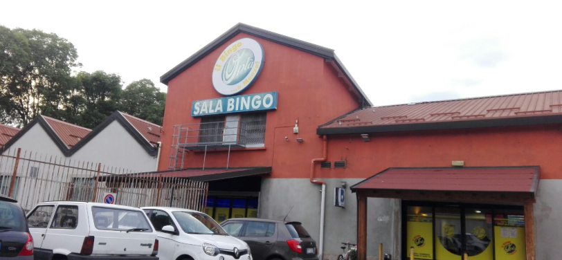 Armati di fucile rapinano la sala Bingo