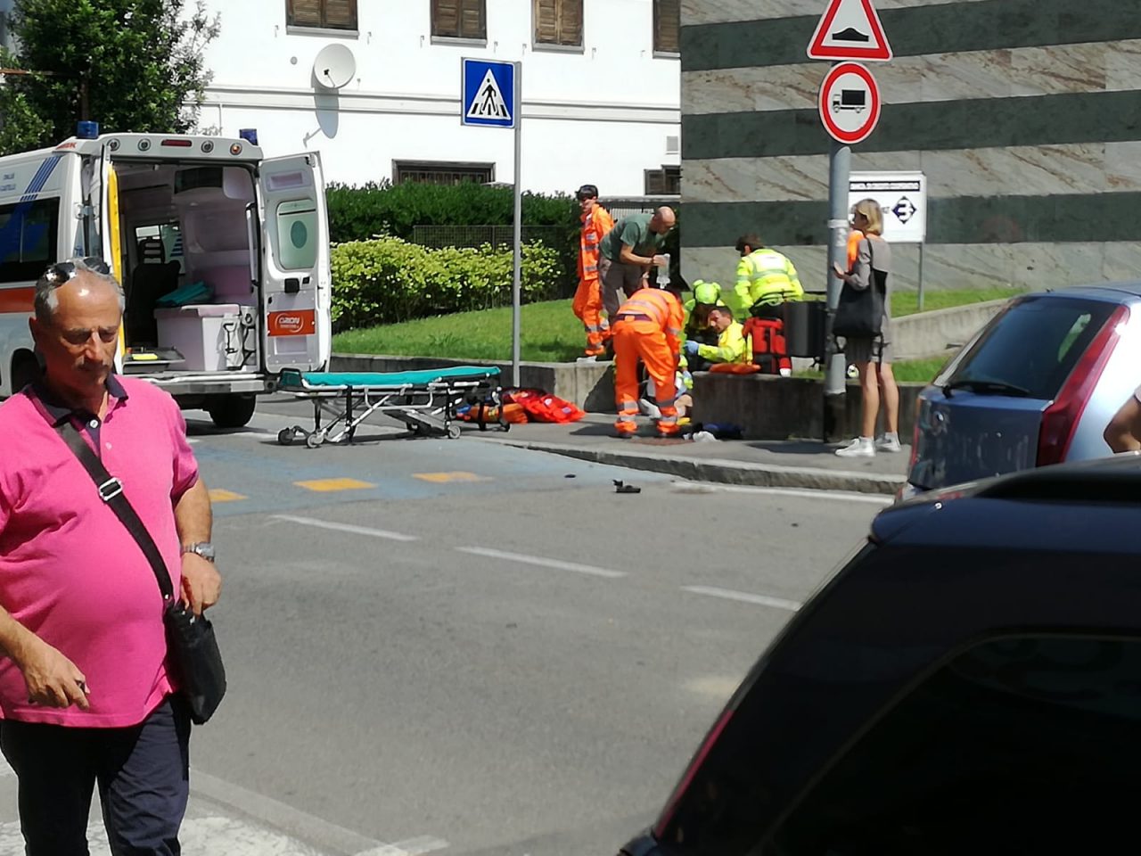 Schianto auto moto, grave centauro FOTO E VIDEO