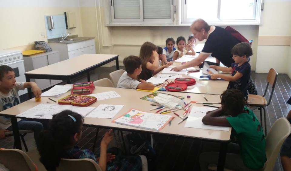 Corso  di italiano per  stranieri, grazie all’associazione  Extrascuola