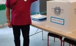 Elezioni comunali a Carate, ha votato il candidato del M5S