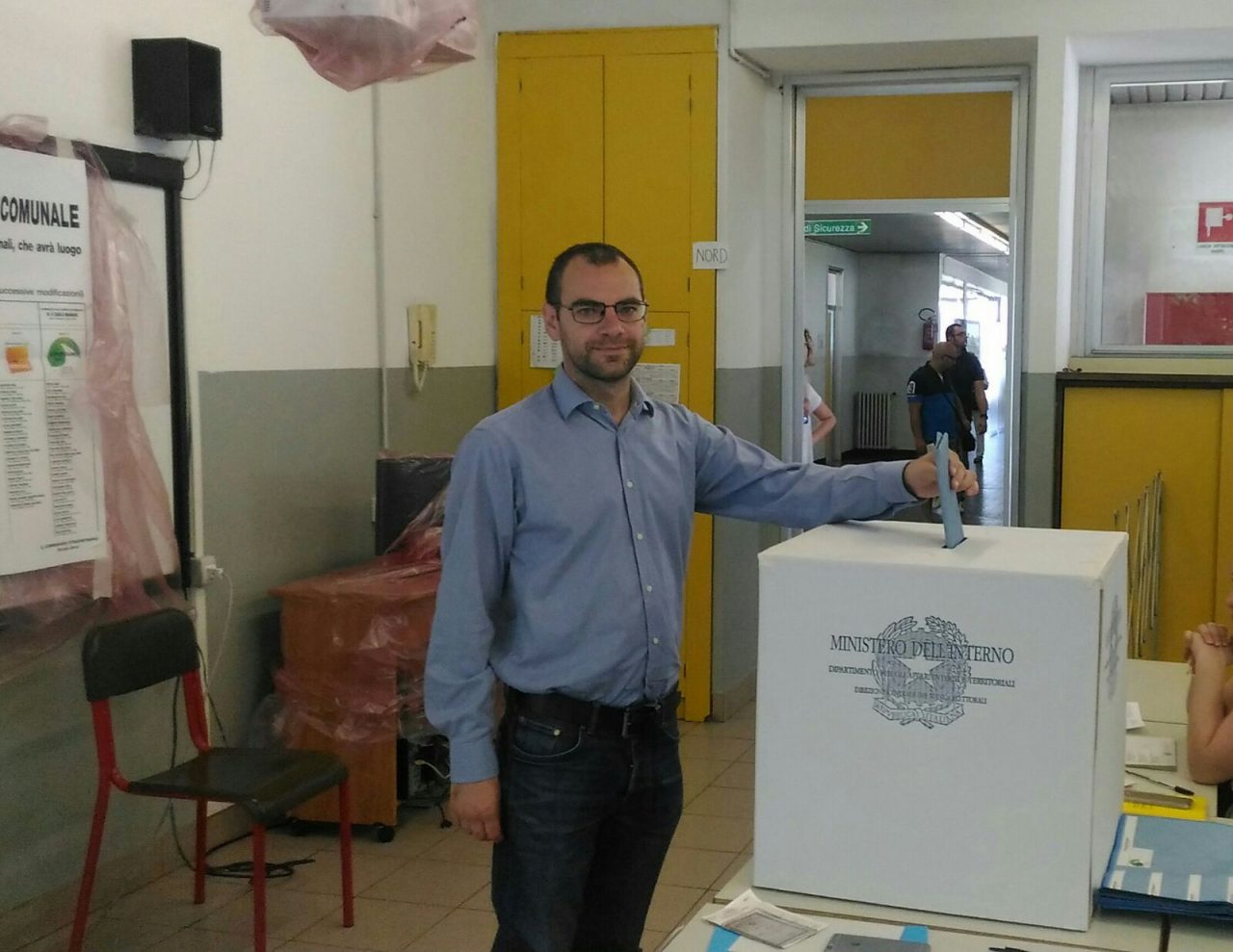 Elezioni comunali a Seregno, Simone Crinò al seggio